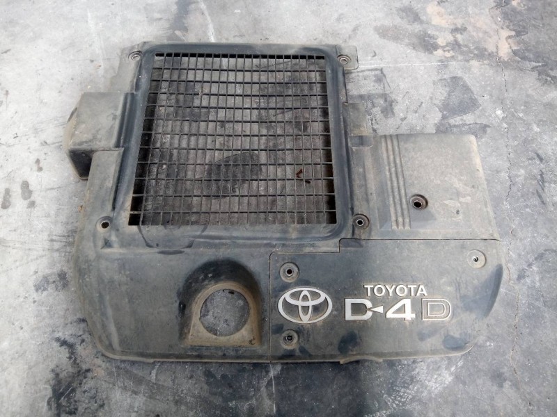 Recambio de tapa motor para toyota land cruiser (j12) 3.0 d4-d vxl referencia OEM IAM   