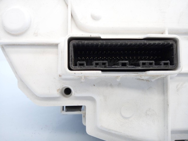 Recambio de cuadro instrumentos para toyota land cruiser (j15) basis referencia OEM IAM 8380060X61A  E3-B2-8-3