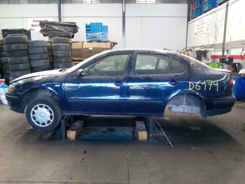 seat toledo (1m2) del año 2001
