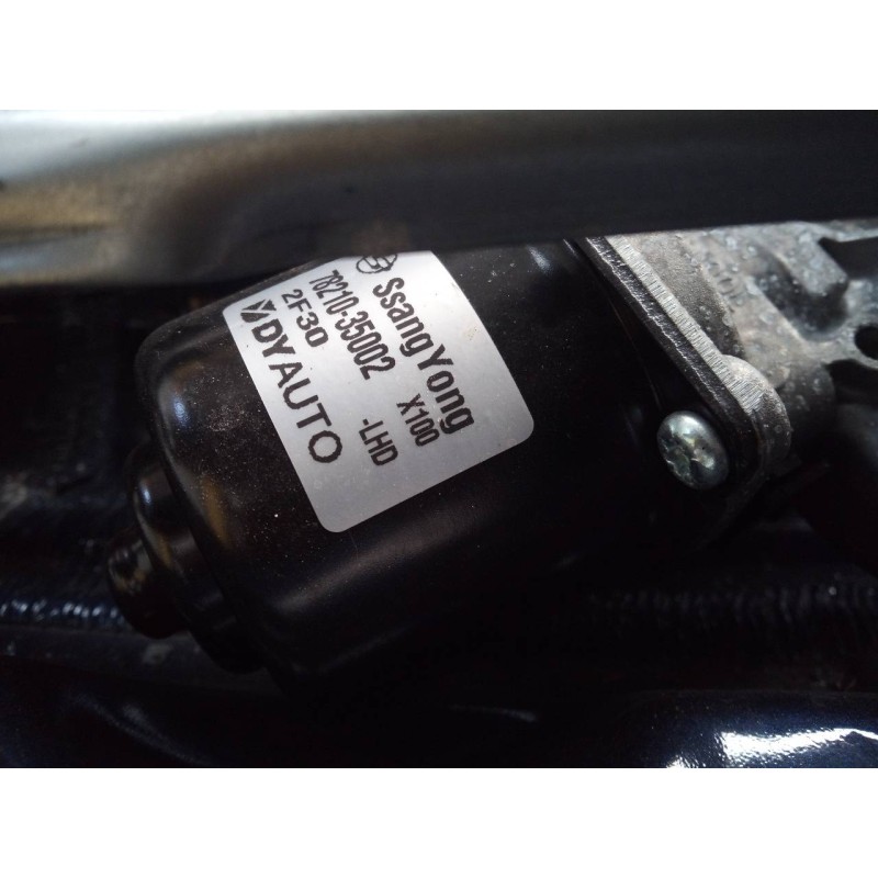 Recambio de motor limpia delantero para ssangyong tivoli crystal 4x2 referencia OEM IAM 7821035002  