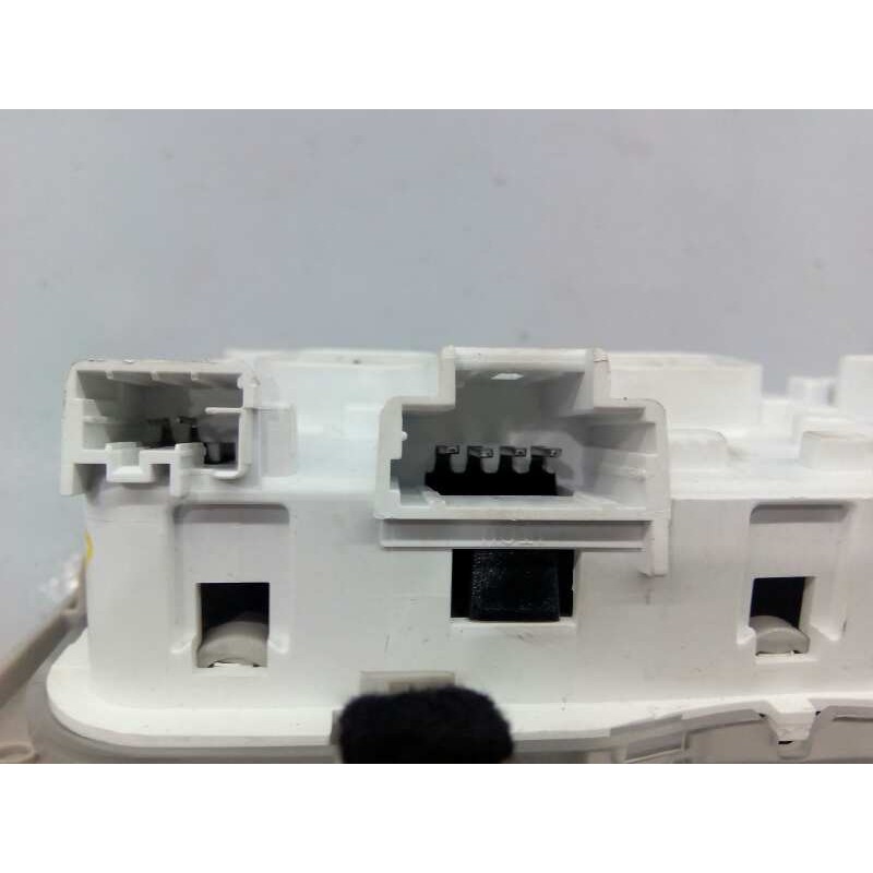 Recambio de luz interior para citroën c3 aircross feel referencia OEM IAM 96887290BJ01  E1-A4-23-1