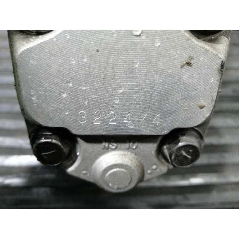 Recambio de bomba direccion para kia carnival ii 2.5 v6 lx referencia OEM IAM 3224  P3-B4-19-1