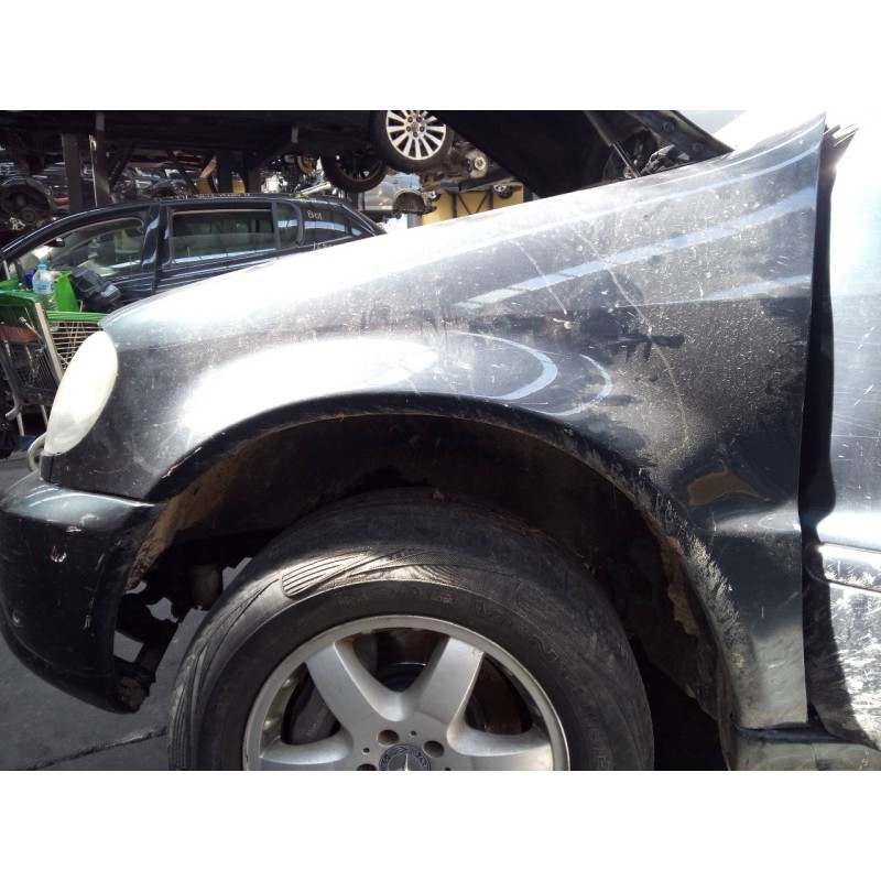 Recambio de aleta delantera izquierda para mercedes-benz clase m (w163) 400 cdi (163.128) referencia OEM IAM   