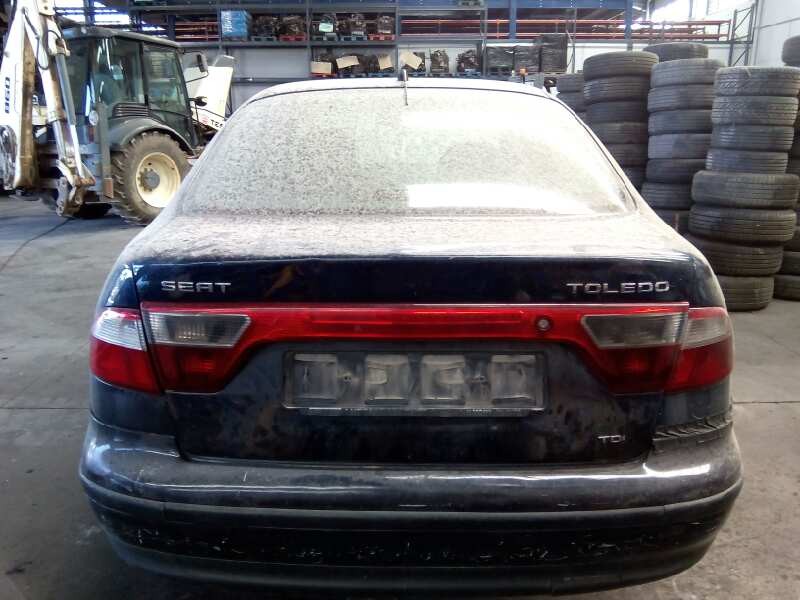 seat toledo (1m2) del año 2001