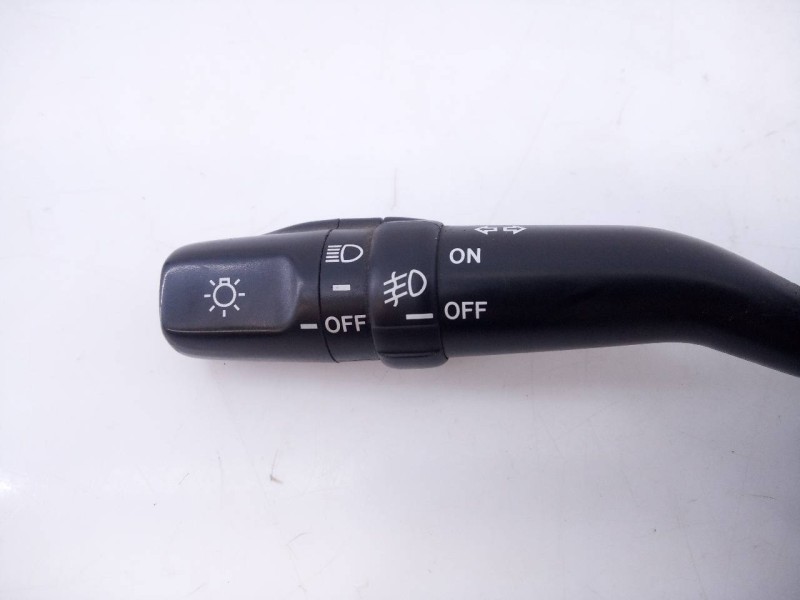 Recambio de mando intermitentes para toyota land cruiser (j12) 3.0 d4-d vxl referencia OEM IAM   E3-B2-8-4