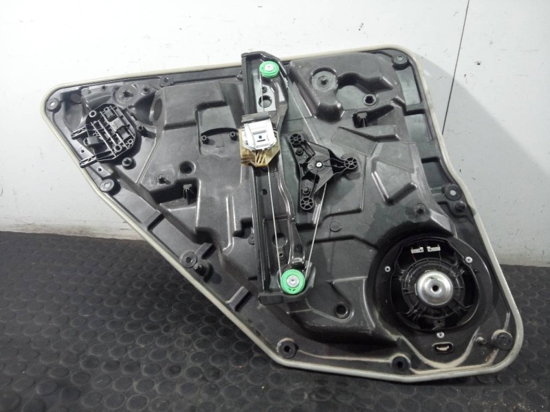 Recambio de elevalunas trasero derecho para mercedes-benz clase b (w246) b 200 cdi (246.208) referencia OEM IAM   P2-A4-8