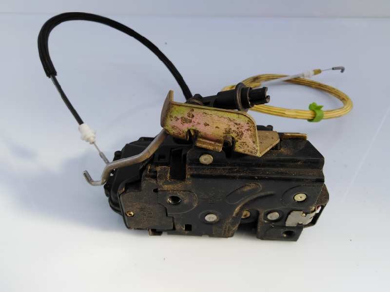 Recambio de cerradura puerta trasera derecha para audi a6 berlina (4b2) referencia OEM IAM   E1-B6-8-2