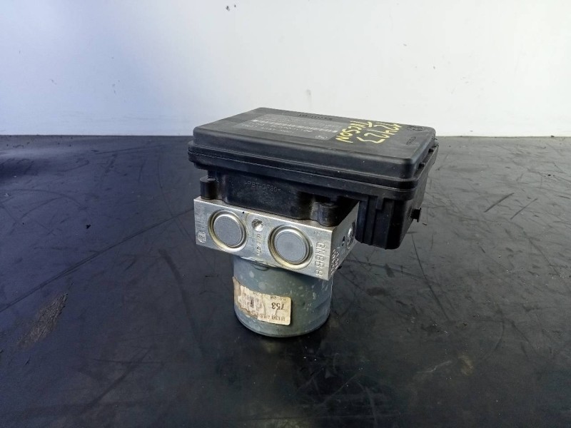Recambio de abs para hyundai tucson style 2wd referencia OEM IAM 58920D7530  P3-B8-24-3
