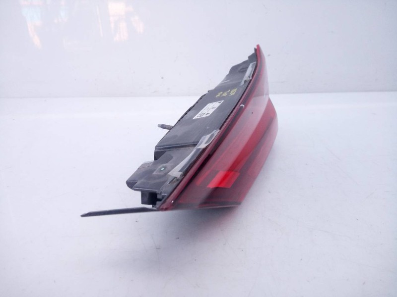 Recambio de piloto trasero derecho porton para bmw serie 1 lim. (f40) 118d referencia OEM IAM 745085215  E1-A3-39-1