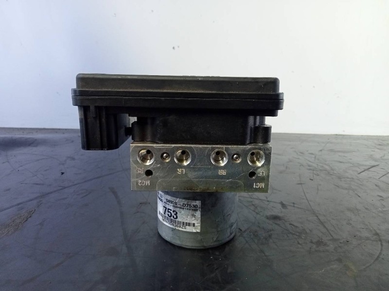 Recambio de abs para hyundai tucson style 2wd referencia OEM IAM 58920D7530  P3-B8-24-3
