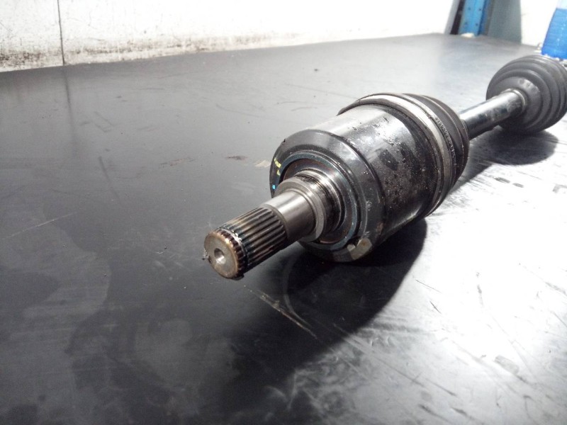 Recambio de transmision delantera izquierda para ssangyong tivoli crystal 4x2 referencia OEM IAM 4130035500  P1-B6-42