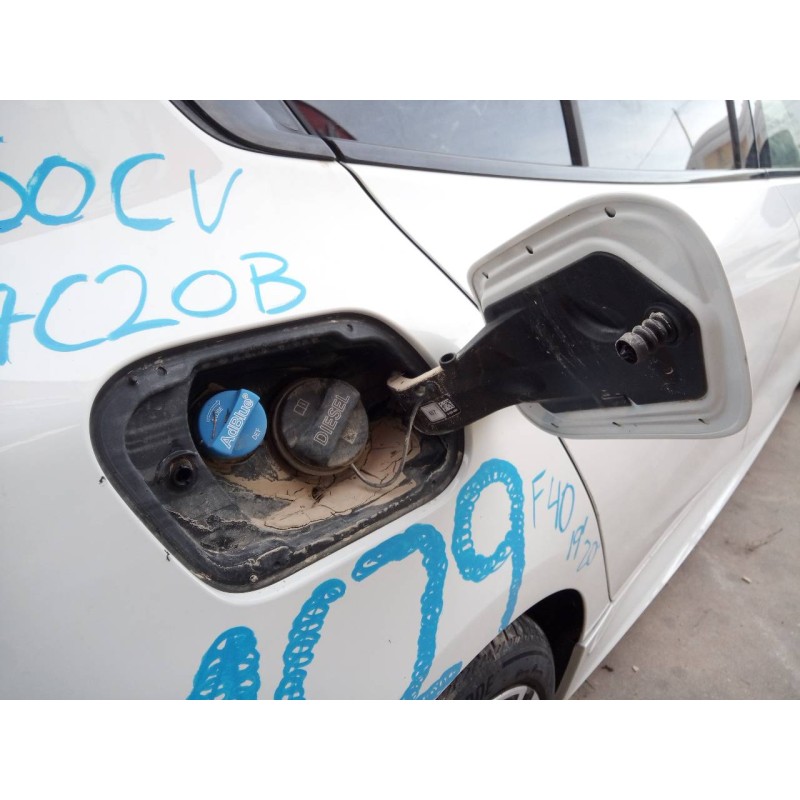 Recambio de tapa exterior combustible para bmw serie 1 lim. (f40) 118d referencia OEM IAM   