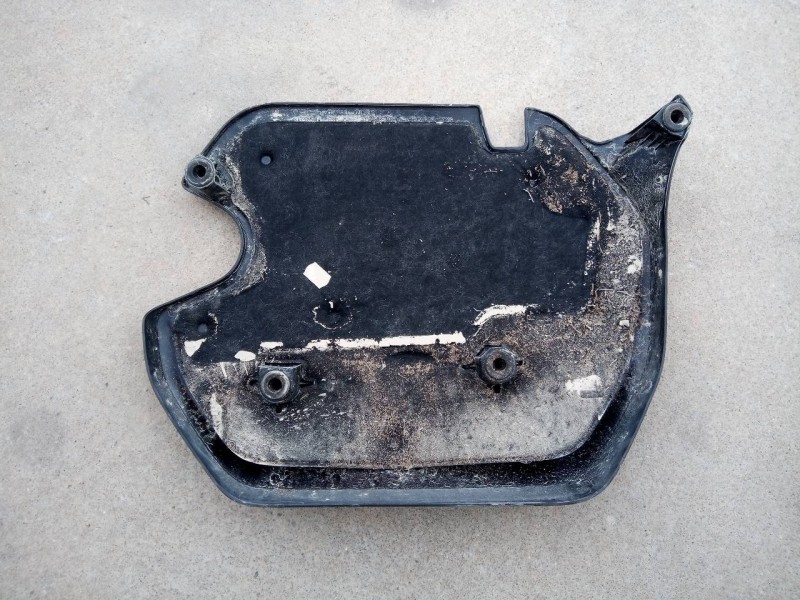 Recambio de tapa motor para bmw serie 1 lim. (f40) 118d referencia OEM IAM   