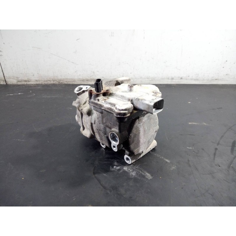 Recambio de compresor aire acondicionado para toyota yaris hsd active referencia OEM IAM 0422001350 BU02674 
