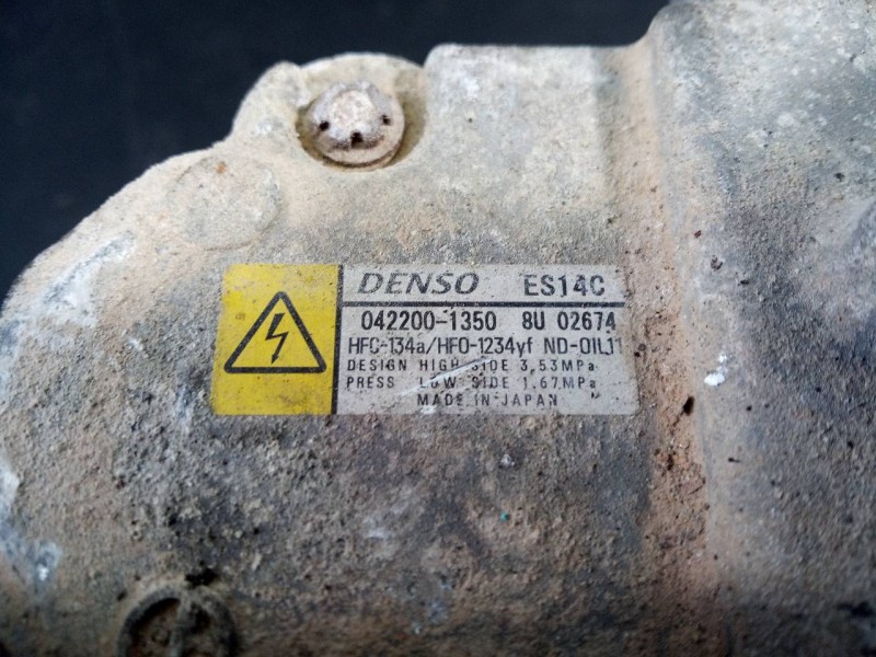 Recambio de compresor aire acondicionado para toyota yaris hsd active referencia OEM IAM 0422001350 BU02674 
