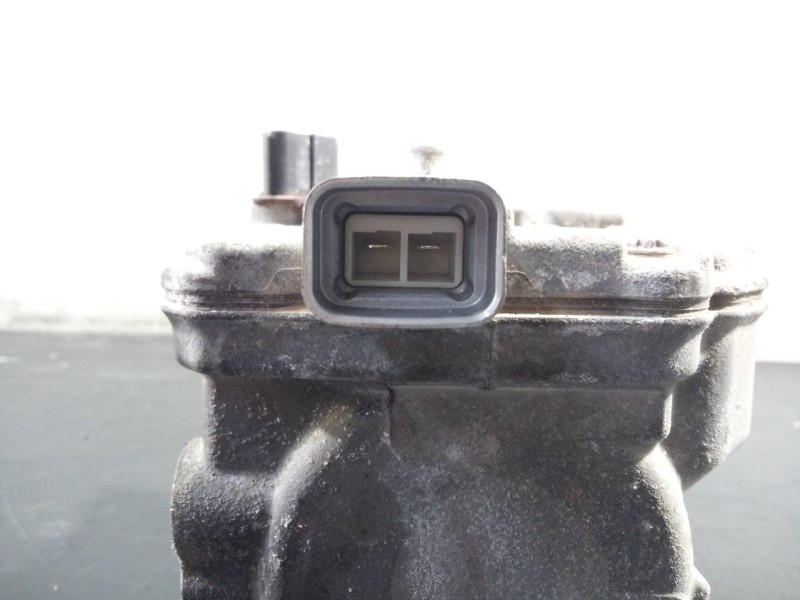 Recambio de compresor aire acondicionado para toyota yaris hsd active referencia OEM IAM 0422001350 BU02674 