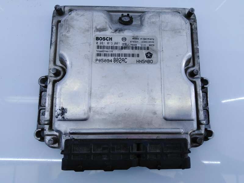 Recambio de centralita motor uce para chrysler voyager (rg) 2.5 crd executive referencia OEM IAM 0281013001 P05094802AC E3-B6-33
