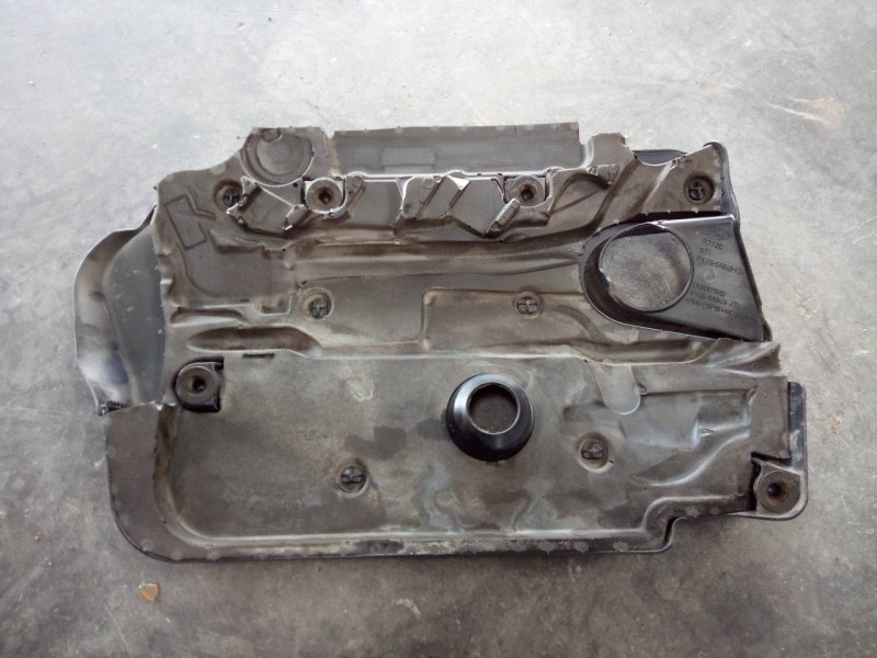 Recambio de tapa motor para ford kuga (cbs) titanium referencia OEM IAM   