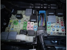 CAJA RELES / FUSIBLES 