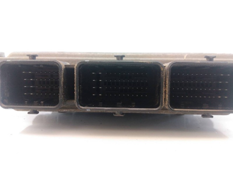 Recambio de centralita motor uce para ford fiesta (cb1) ambiente referencia OEM IAM 8V2112A650EC 5WS40584C E3-B3-34-1