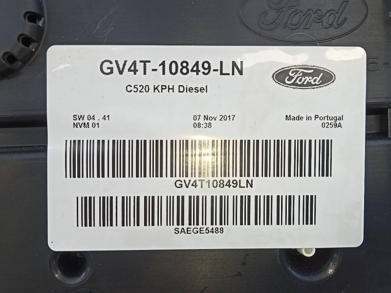Recambio de cuadro instrumentos para ford kuga (cbs) titanium referencia OEM IAM GV4T10849LN  E3-B3-23-3