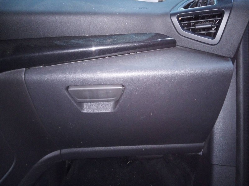 Recambio de guantera para ford kuga (cbs) titanium referencia OEM IAM   