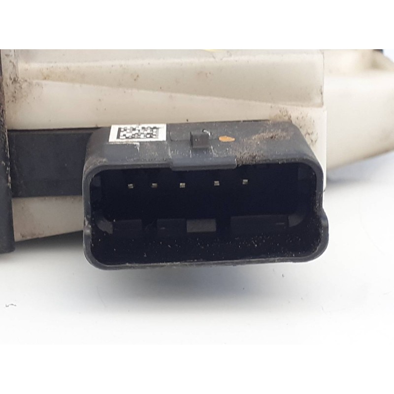 Recambio de cerradura puerta trasera derecha para peugeot 208 active referencia OEM IAM 9812501180  E1-A4-31-1