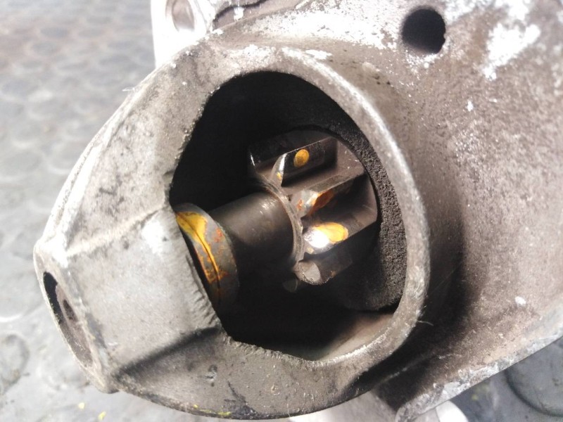 Recambio de motor arranque para ford fiesta (cb1) ambiente referencia OEM IAM 8V2111000AD TS14E11 P3-B7-7-2