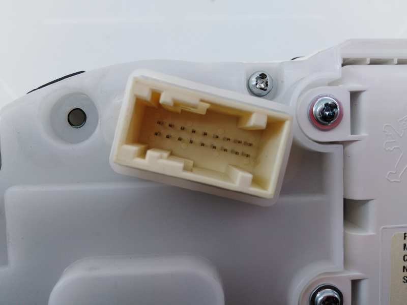 Recambio de cuadro instrumentos para peugeot 208 active referencia OEM IAM 9813864080 9808559180 E3-B2-35-3