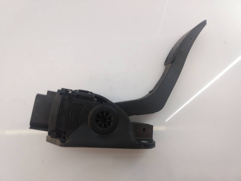Recambio de pedal acelerador para ford fiesta (cb1) ambiente referencia OEM IAM 8V219F836AA 6PV00951700 E3-B3-34-1