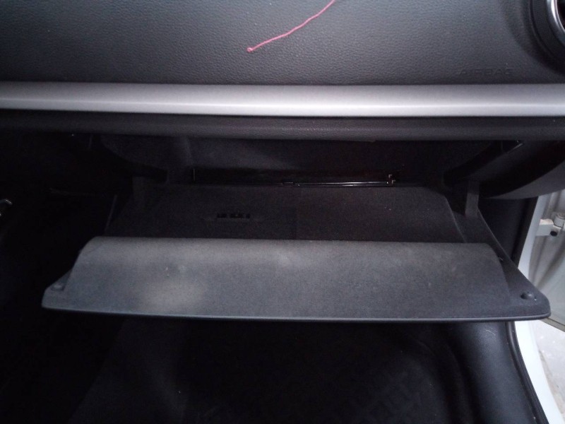Recambio de guantera para audi a3 sportback (8va) attraction referencia OEM IAM   