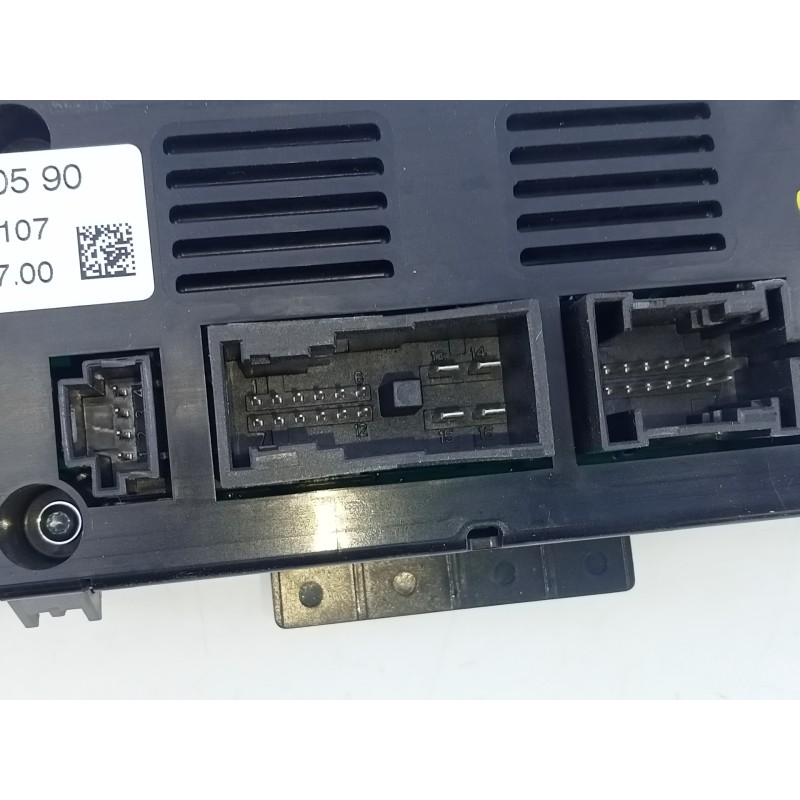 Recambio de mando climatizador para mercedes-benz clase c (w204) berlina c 220 cdi (204.008) referencia OEM IAM 2048300590  E3-A