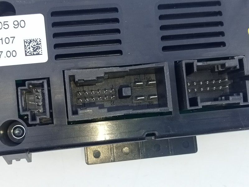 Recambio de mando climatizador para mercedes-benz clase c (w204) berlina c 220 cdi (204.008) referencia OEM IAM 2048300590  E3-A