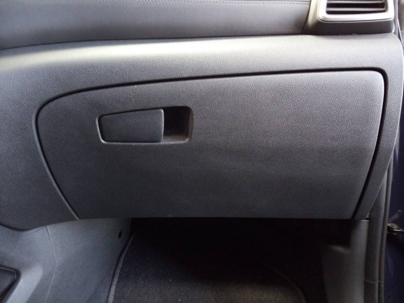 Recambio de guantera para hyundai tucson style 2wd referencia OEM IAM   