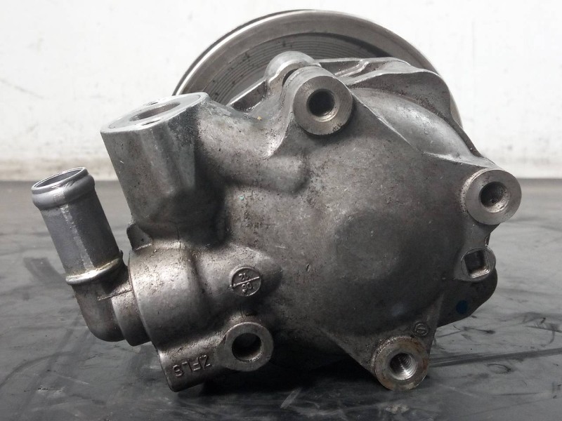 Recambio de bomba direccion para porsche cayenne (typ 92aa) diesel referencia OEM IAM 7P5422154C 7651955185 P3-B4-7-4
