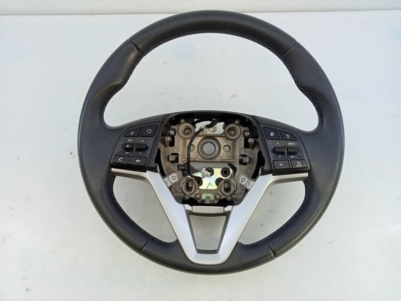 Recambio de volante para hyundai tucson style 2wd referencia OEM IAM 96710D7515UMB 3109929C9LAB E2-B5-49-1