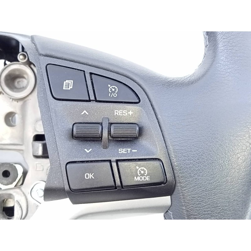 Recambio de volante para hyundai tucson style 2wd referencia OEM IAM 96710D7515UMB 3109929C9LAB E2-B5-49-1