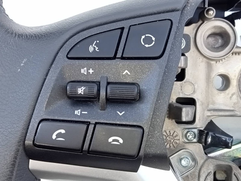 Recambio de volante para hyundai tucson style 2wd referencia OEM IAM 96710D7515UMB 3109929C9LAB E2-B5-49-1
