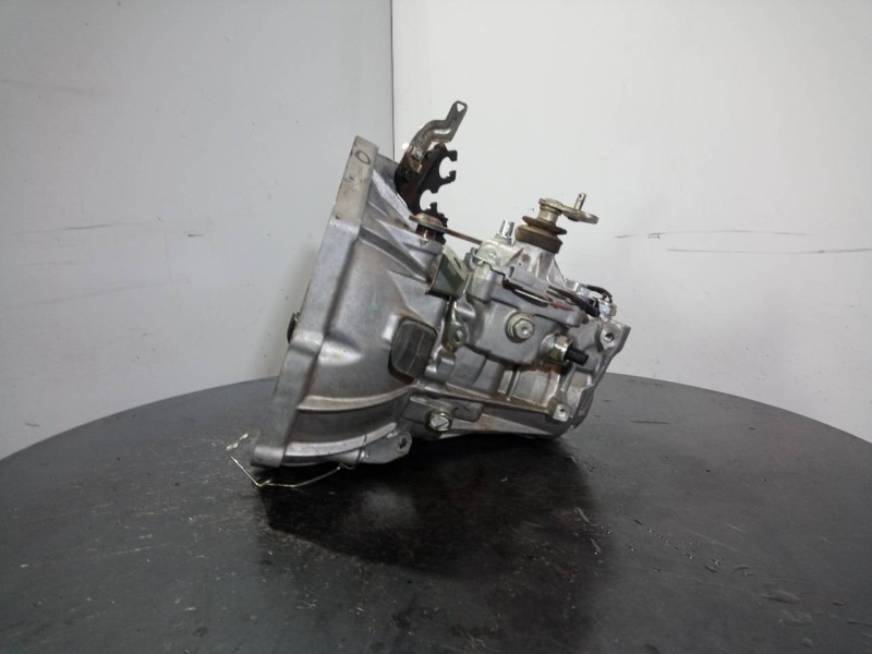 Recambio de caja cambios para peugeot 108 active referencia OEM IAM 20TT57  M1-B2-157