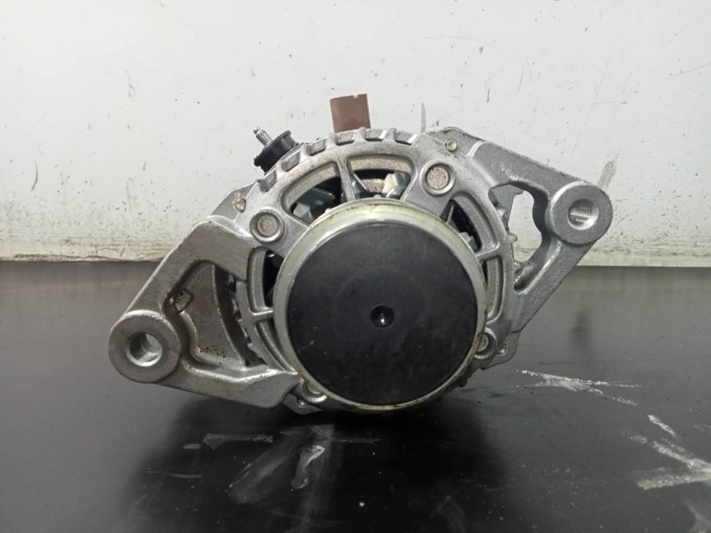 Recambio de alternador para peugeot 108 active referencia OEM IAM 270600Q160 TG1042109821 P3-A4-2-4