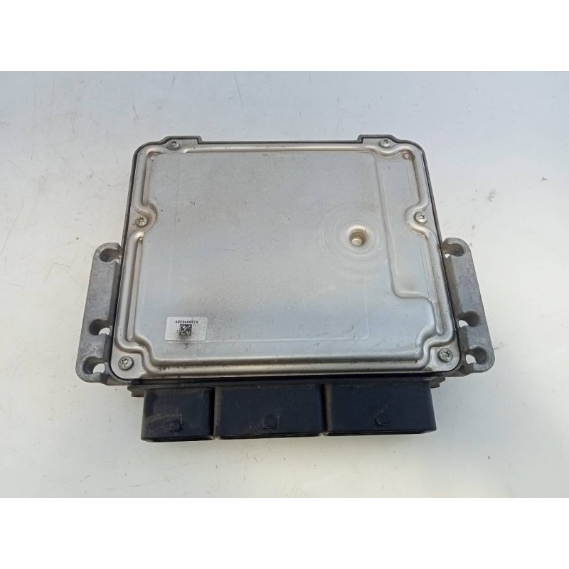 Recambio de centralita motor uce para dacia sandero stepway referencia OEM IAM 237106319R 0281032811 E2-A1-29-2