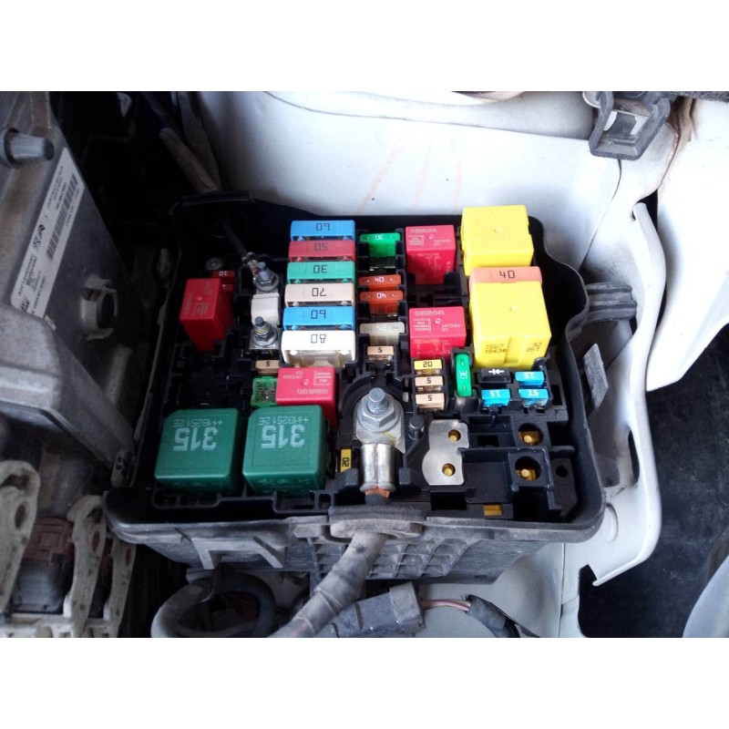 Recambio de caja reles / fusibles para citroën c3 collection referencia OEM IAM   