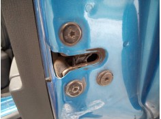 CERRADURA PUERTA TRASERA DERECHA 