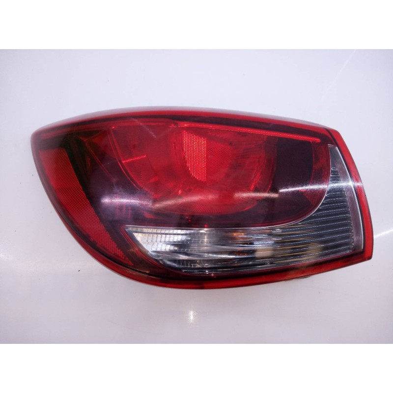 Recambio de piloto trasero izquierdo para mazda 2 lim. () center-line referencia OEM IAM   E2-A2-14-2