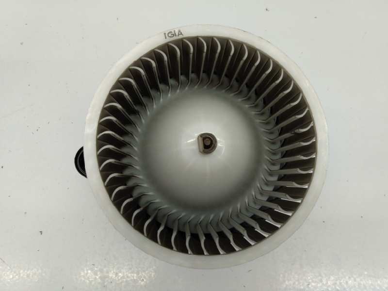 Recambio de ventilador calefaccion para kia cee´d sporty wagon drive referencia OEM IAM F00S3B2474  E3-A3-26-2