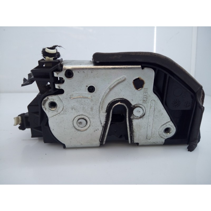 Recambio de cerradura puerta delantera izquierda para bmw serie 1 lim. (f20) 118d referencia OEM IAM A053702 7229461 E1-A3-52-2