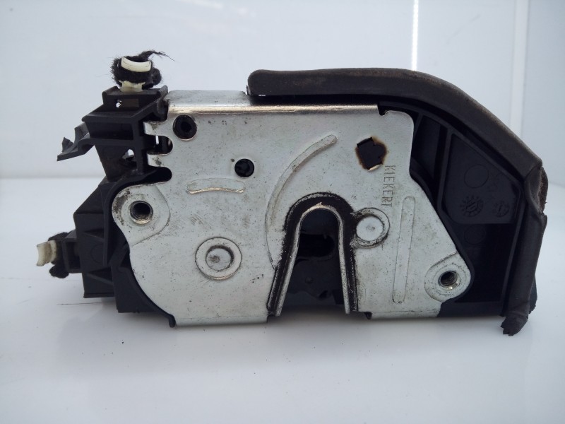 Recambio de cerradura puerta delantera izquierda para bmw serie 1 lim. (f20) 118d referencia OEM IAM A053702 7229461 E1-A3-52-2