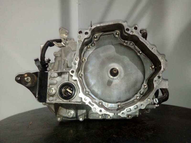 Recambio de caja cambios para toyota auris hybrid advance referencia OEM IAM P8023511  M1-B2-157