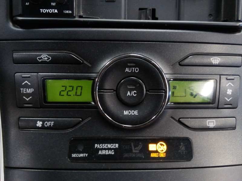 Recambio de mando climatizador para toyota auris hybrid advance referencia OEM IAM 5590002351 1J166T00057GB E3-B2-4-4