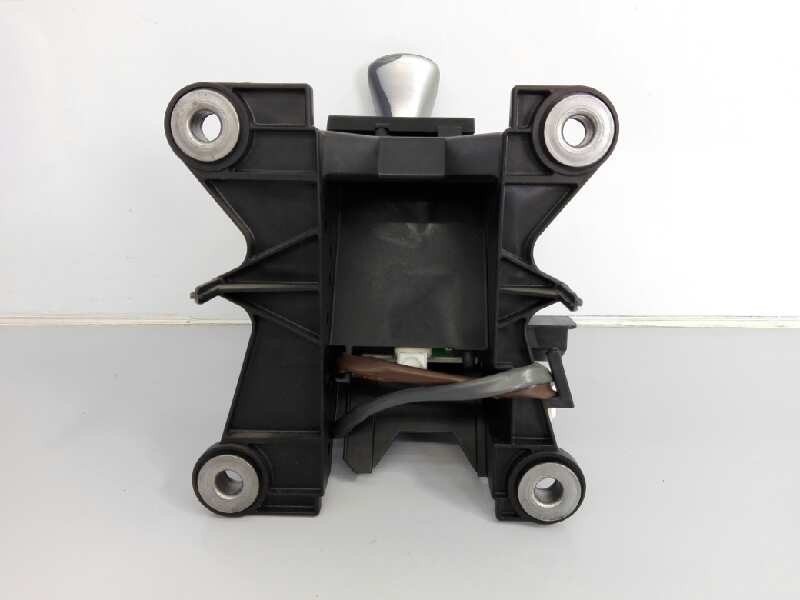 Recambio de palanca cambio para toyota auris hybrid advance referencia OEM IAM   E3-B2-8-3